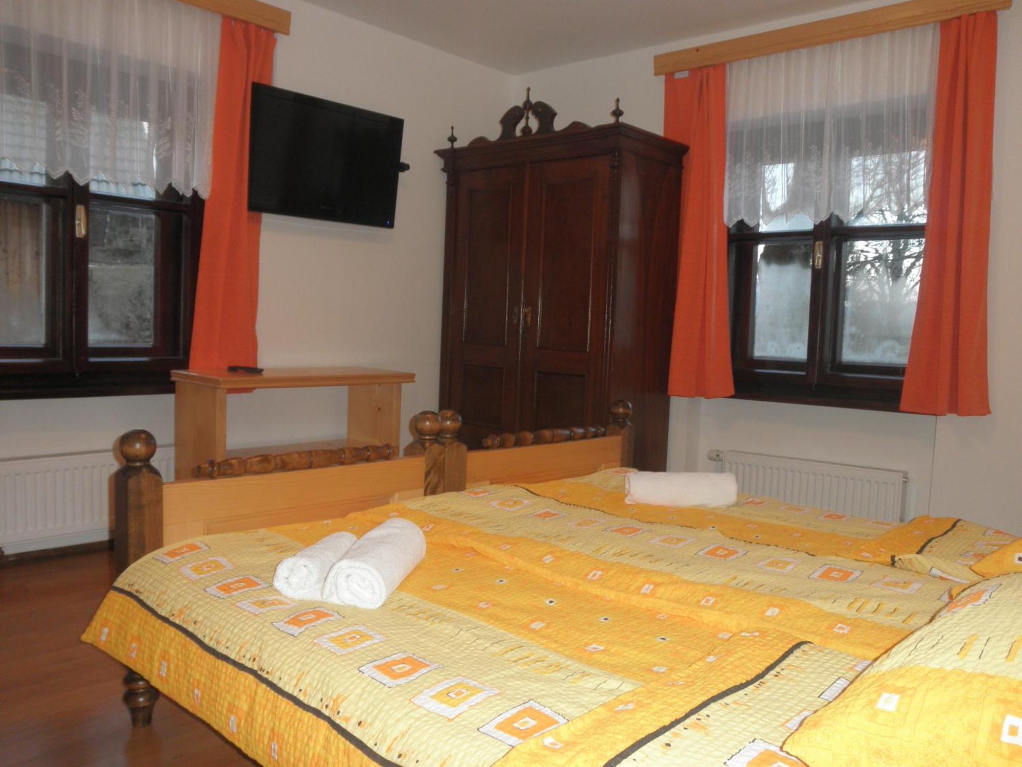 Apartments Cumar Cerkno Zimmer foto